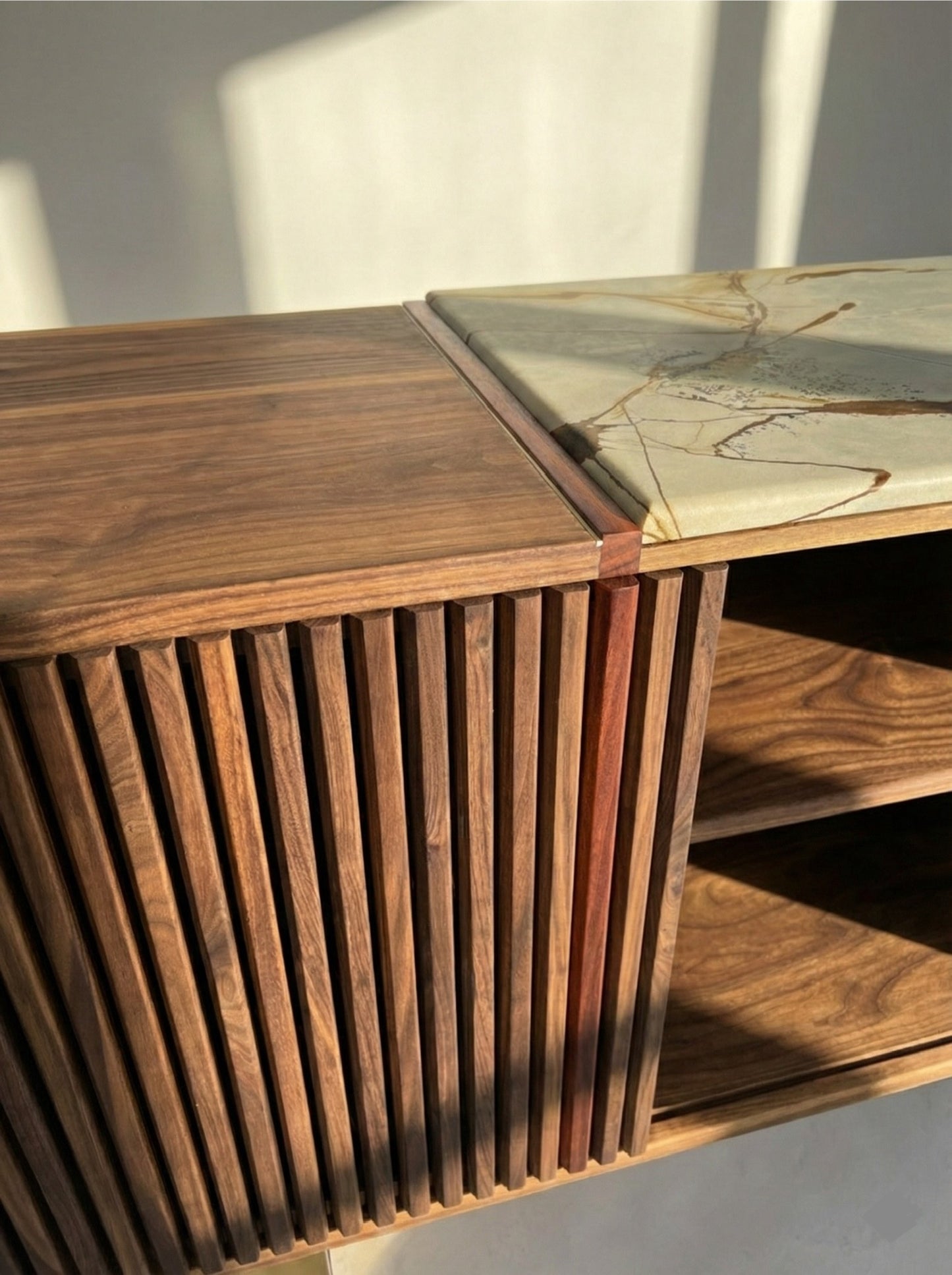 iSN-v1 Blue Roma Sideboard