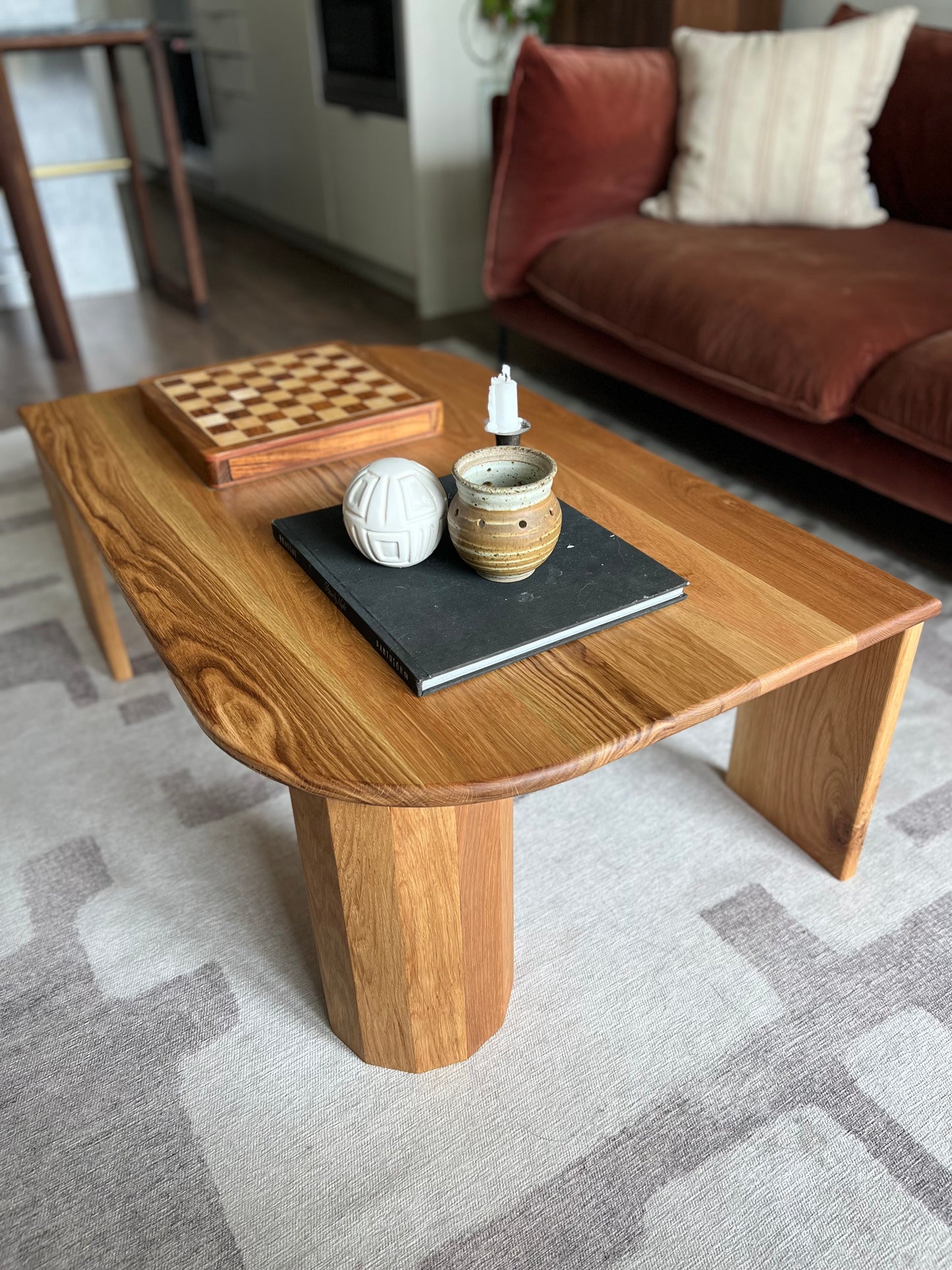 iS-V2 Coffee Table