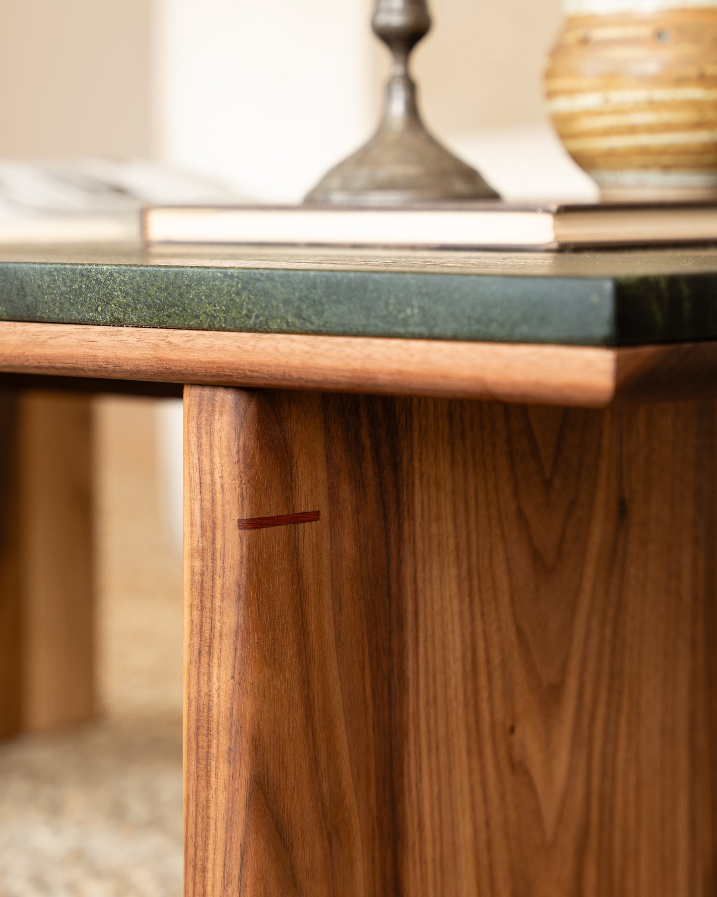 Quartzite Flow Table