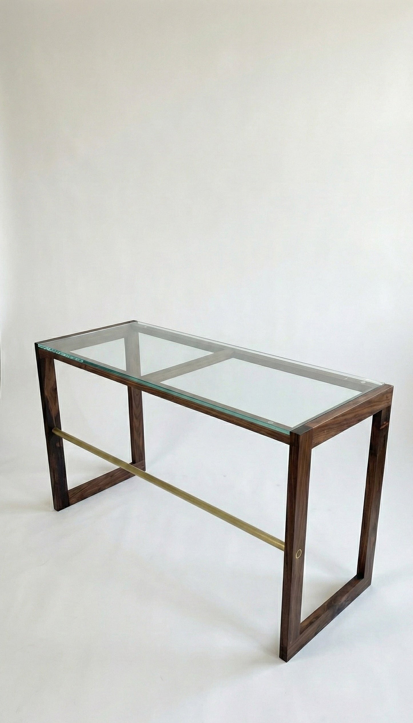 iD- v2 Brass Rod Desk