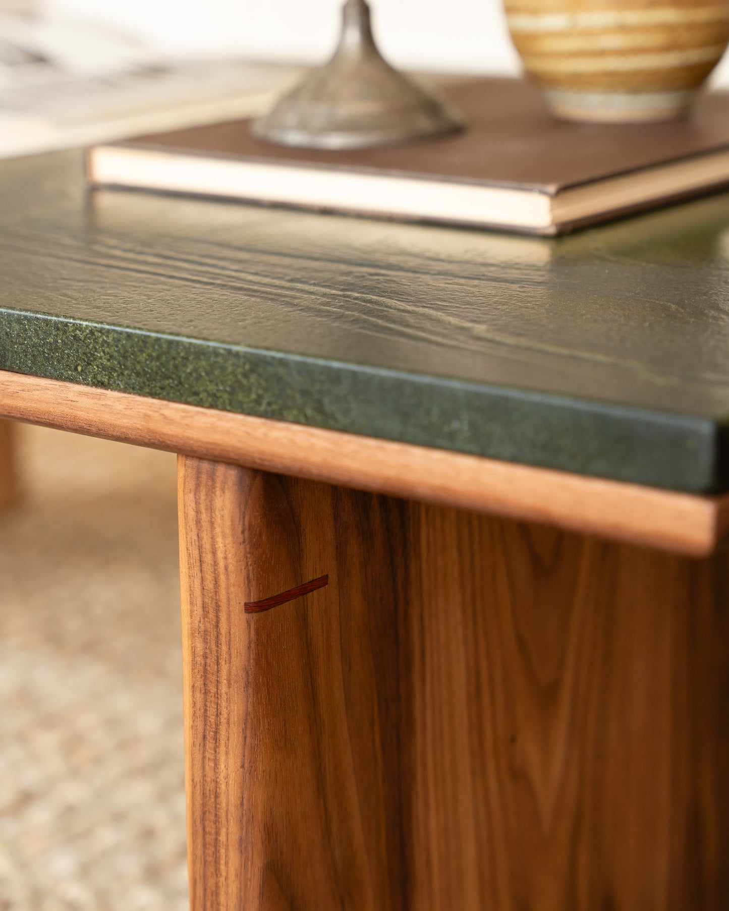 Quartzite Flow Table