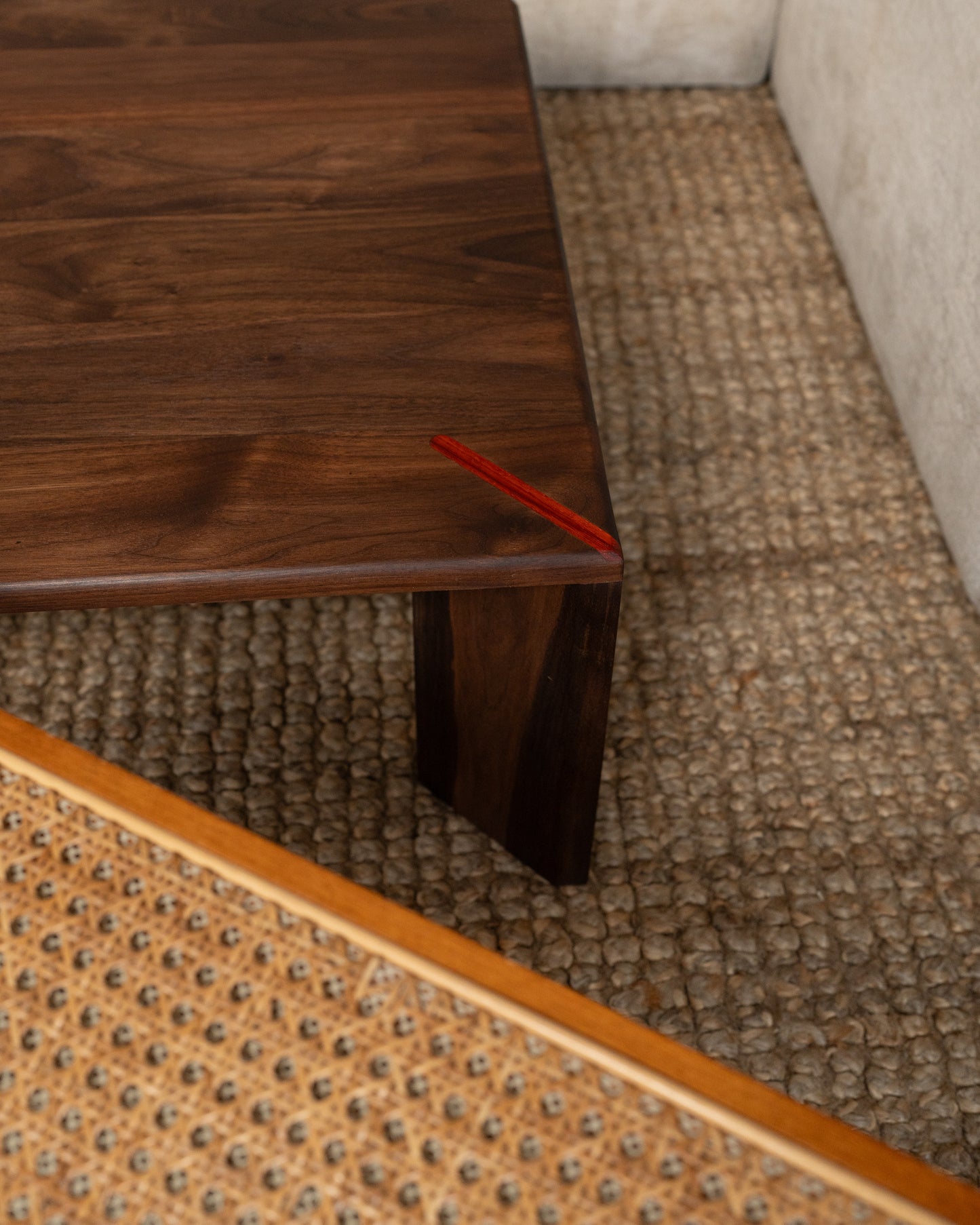 iS-v1 Square Coffee Table