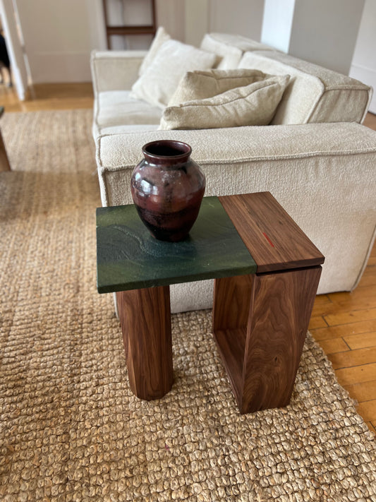 iR-v1 Stone Edge Table