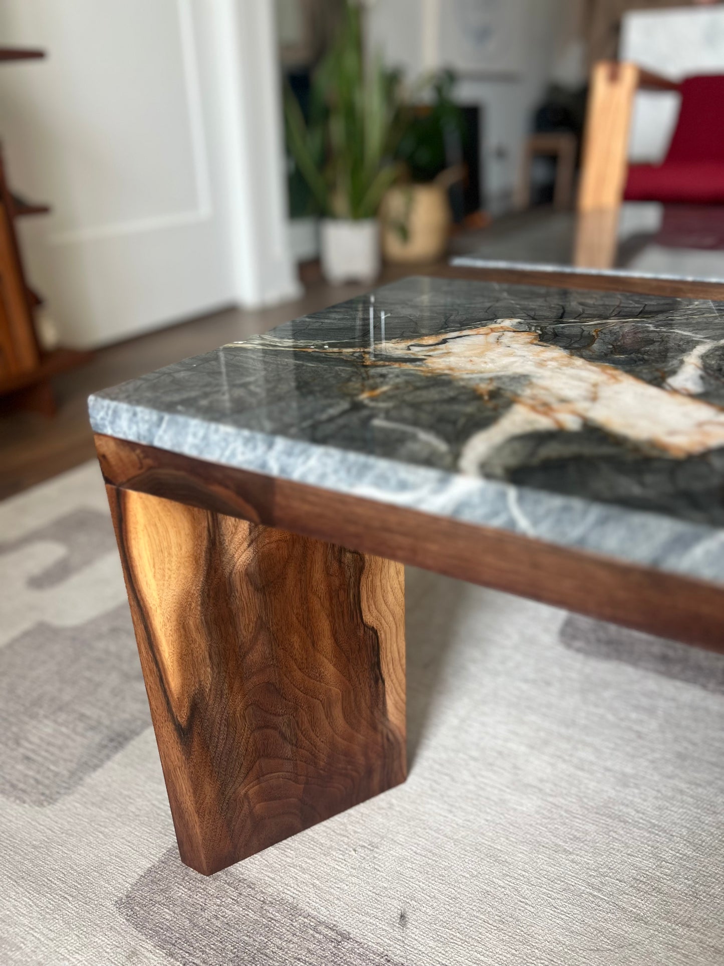 iS-v6 Coffee Table