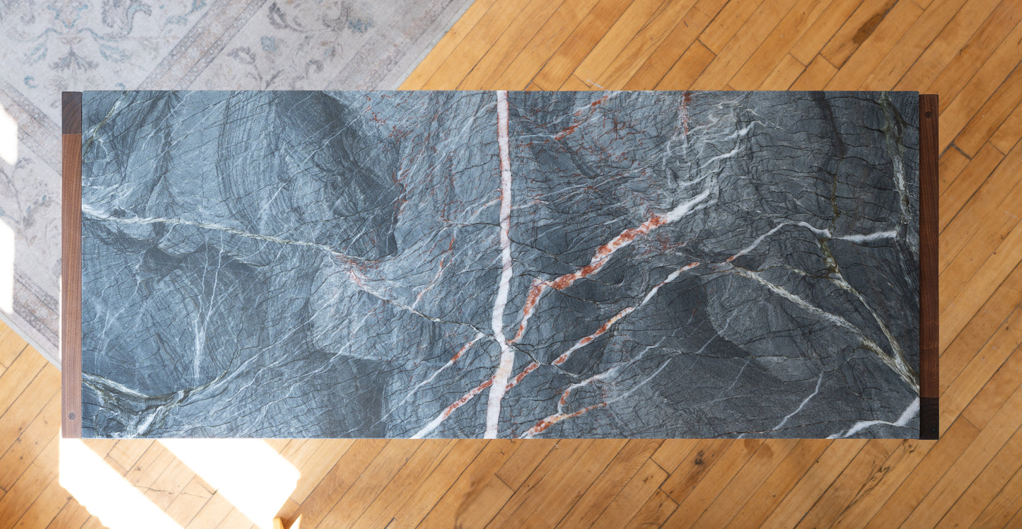 iD- v2 Brass Rod Desk