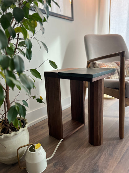 iR-v1 Stone Edge Table