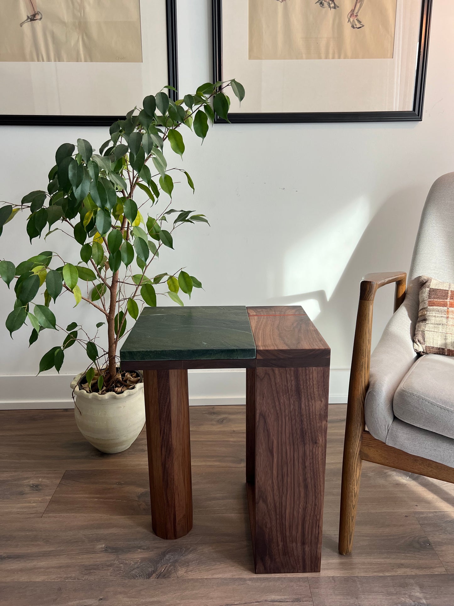 iR-v1 Stone Edge Table